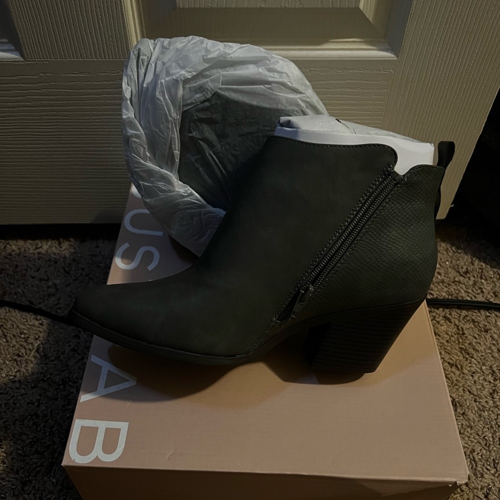 Just Fab booties